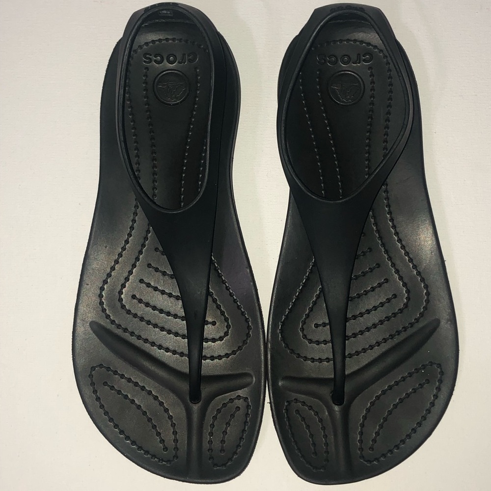 Crocs Women's Sexi Flip-Flop - Size 6 W (Fit runs small. Feels more like a 5.5)